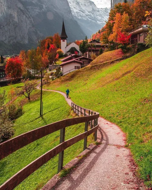 دره لاتربرونن (Lauterbrunnen) در سوئیس یک دره زیبا با ۷۲ 