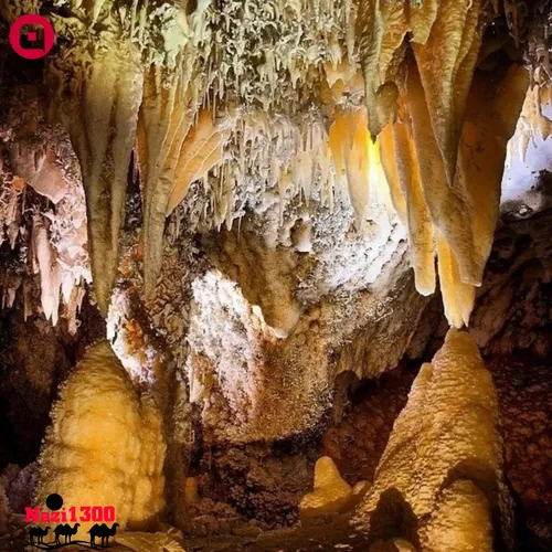غار چال نخجیر از ارزشمند ترین غارهای آهکی دنیاست.