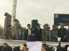 💢   حضور هر چهار پسر رهبر انقلاب اسلامی در بازدید از مناط