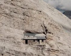 پناهگاه در ایتالیا در ارتفاع ۲۷۶۰ متری که در جنگ جهانی او