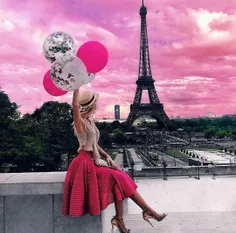 #Woman #Paris #Pink