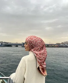 زن زندگی اهل حجاب است