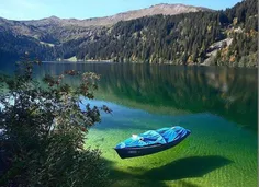 دریاچه آبی در جنوب نیوزیلند دارای شفاف ترین آب جهان است ب