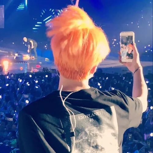 orange boy sehunnie is my favorite 🍊