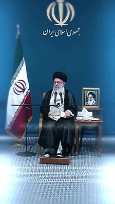 انچه دیگران در اینه می بینند پیر ما در خشت خام دیده  است.