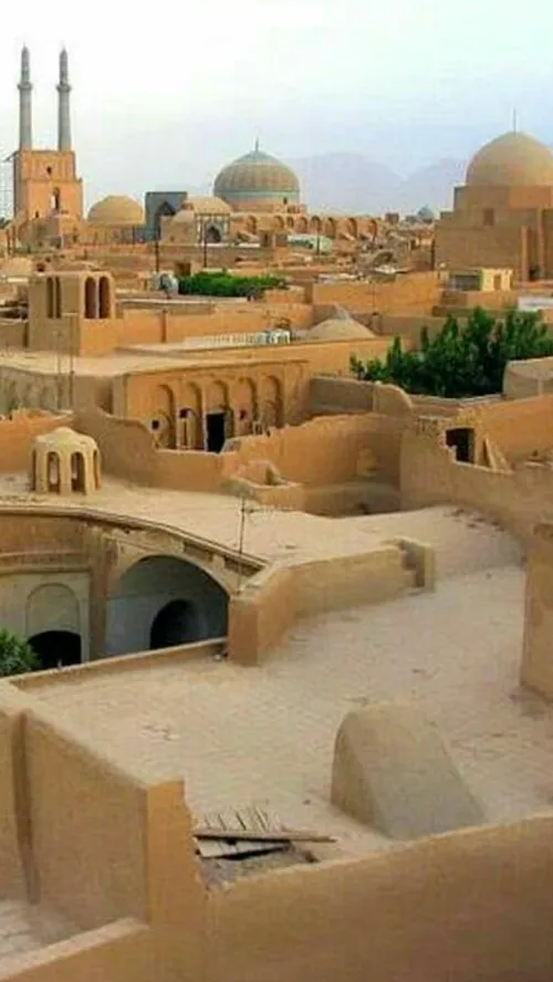 شهر یزد به دلیل معماری تاریخی ارزشمند و بافت سنتی دست نخو