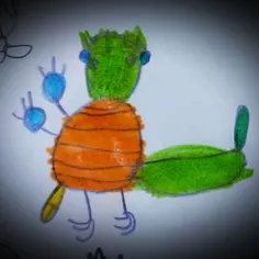 پسرم عکس دایناسور نقاشی کرده😂🦖🦖