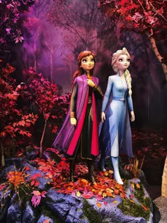 السا و آنا در جنگل اسرار آمیز
