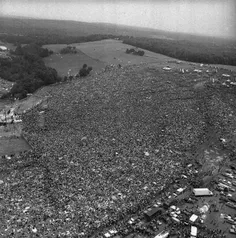 در کنسرت وودستاک در سال 1969 جمعیت آنقدر افزایش پیدا کرد 