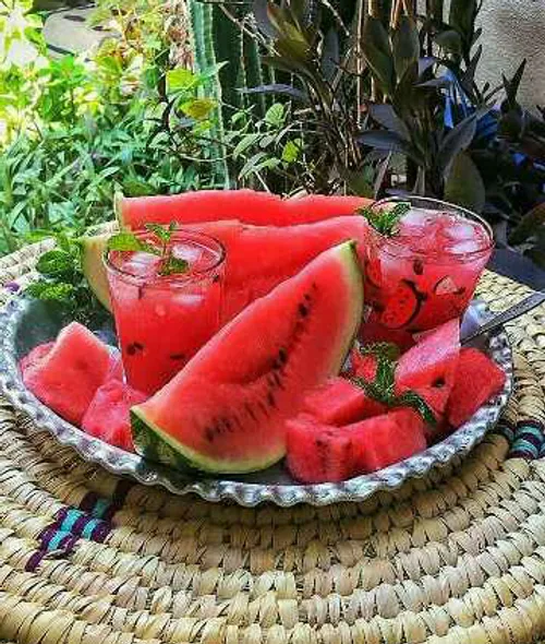 میوه خوشمزه هندوانه تابستان