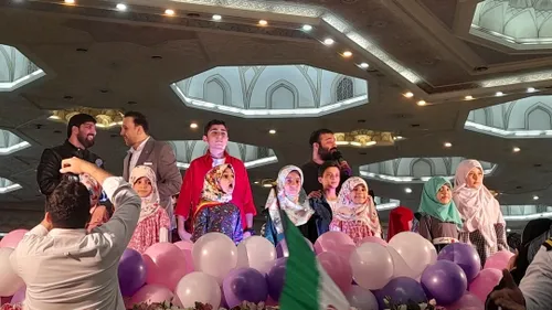 مراسم جشن بزرگ رمضانی نسل آرمان
دیشب،مصلی تهران
با حضور آقای
عبدالرضا هلالی
سجاد محمدی
محمد اسداللهی
گروه نجم الثاقب