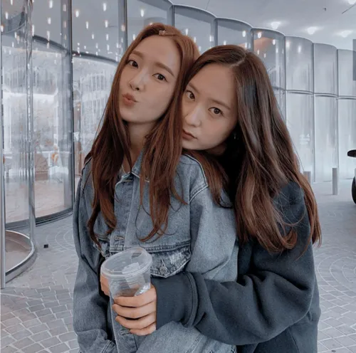 jang sisters👭 💗 krystal jessica pariyun