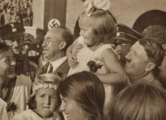 کی میگه هیتلر آدم بدیه این عکس ها رو نگاه کنید تا متوجه ش