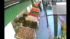 حمله ناجوانمردانه و از پشت یکی از وحوش مخالف نظام به خانم