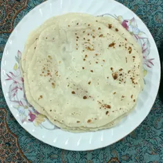 نان+برنجی+و+نان+کشتا+