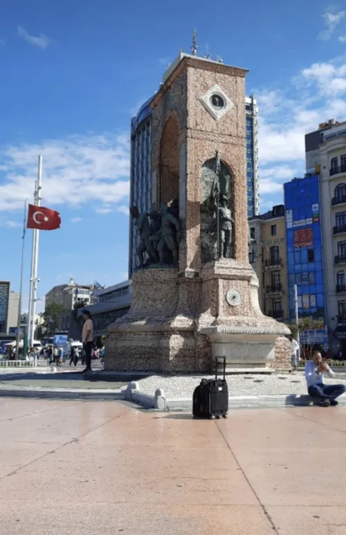 من هم اکنون در ترکیه استانبول جاتون خالی🥺♥