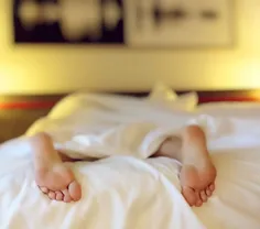 استراحت بیش از حد در رختخواب باعث میشود که 40 تا 70 %حجم 