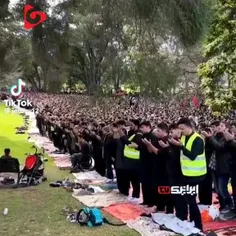 🛑🎥 برپایی نماز جماعت پس از عزاداری بر امام حسین علیه‌السلام در استرالیا 

