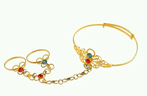 مدل های دلبرانه دستبند و انگشتر بچگانه جواهرات بدلیجات زی