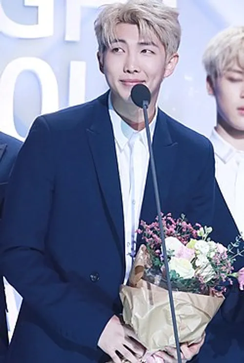 نام واقعی: Kim Namjoon