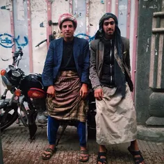 Photo by @alexkpotter - From August 2015, Yemeni men sit 