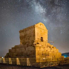 نقد باستانگرایی