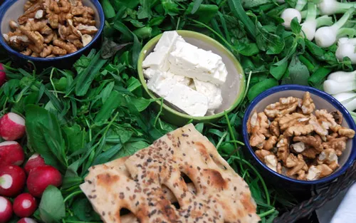 به نظرم خوشمزه ترين غذاها سر سفره افطارن