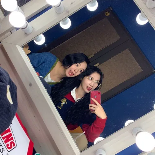 [ upinsta Momo Chaeyoung]