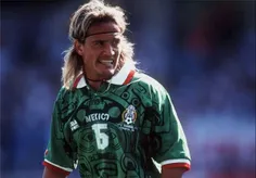 لوئیز هرناندز مرد اول فوتبال مکزیک