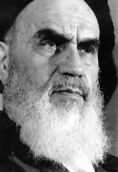 امام خمینی: آنهایی که اسلام را خلاصه می‌کنند در اینکه بخو