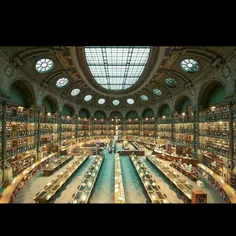 مجلل ترین و بزرگ ترین کتابخانه  هر کتابی که بخوای اونجا ه