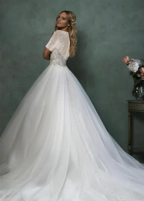 طراح مشهور لباس عروس، املیا به تازگی کلکسیون لباس عروس خو