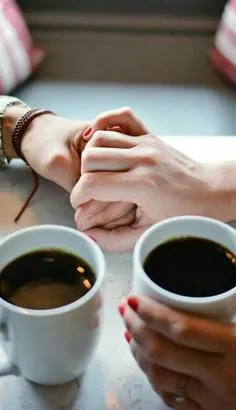 قهوه و شعر و خیالِ تو و این بادِ خنڪ باز لبخند بزن، قهوه 