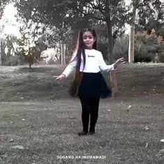 رقص دختربچه 
باموزیک قدیمی ❤️❤️❤️❤️❤️❤️