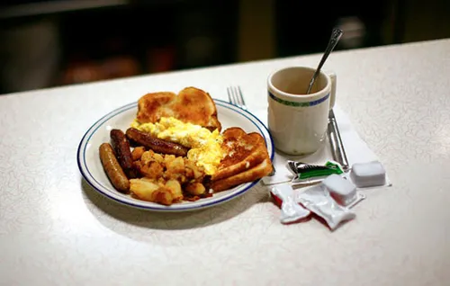 آمریکا: صبحانه ی مردم نواحی و ایالات مختلف آمریکا با یکدی