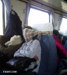 خلاقیت برای خوابیدن در اتوبوس