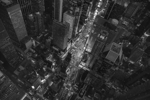 این چشم انداز از میدان تایمز نیویورک، چراغ های نمادین و ه
