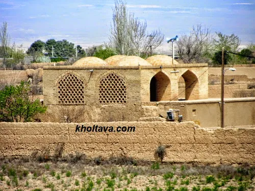 wargrmonah mosque at khaled abad iran isfahan 500 years a