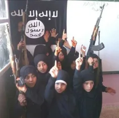 دختربچه‌‌های تحت آموزش داعش ؛ 