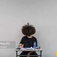 حضور خنده دار دانشجویان آینده با مدل موی رحمان رحیم سریال