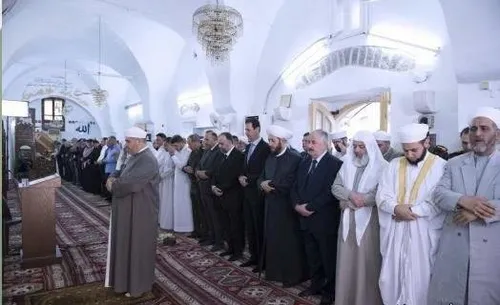 بشار اسد در نماز عید فطر شرکت کرد
