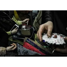 زنان دستفروش در متروی تهران