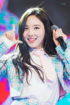 #nayeon🌸 💧