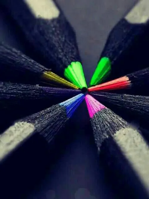 با تمام مداد رنگی های دنیا