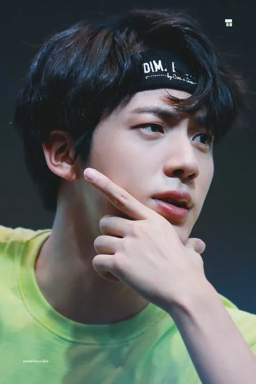 happy birthday kim Seok JIN!!!🥳😍💗🎂🌹🌸💐