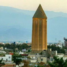 گنبد قابوس سال ۳۷۵ و در شهر گنبد استان گلستان ساخته شد. ا