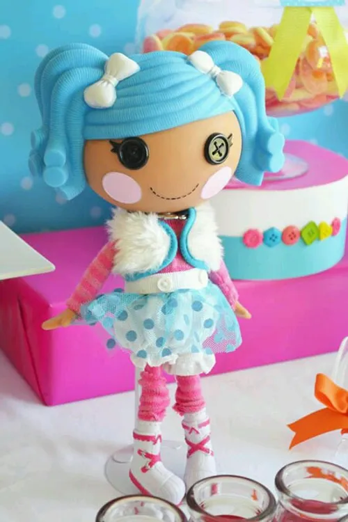تِم عروسکی خاص و زیبا برای جشن تولد کودکان