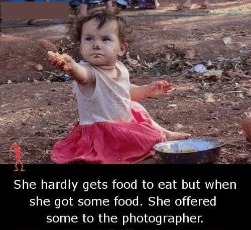 🔸عکاس از دختر بچه ای عکس میگرفت که به سختی غذا گیرش می آی