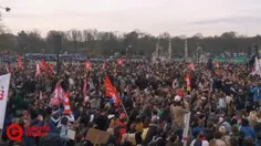 تظاهرات چندهزار نفری در میدان کنکورد پاریس به سیاست‌های م