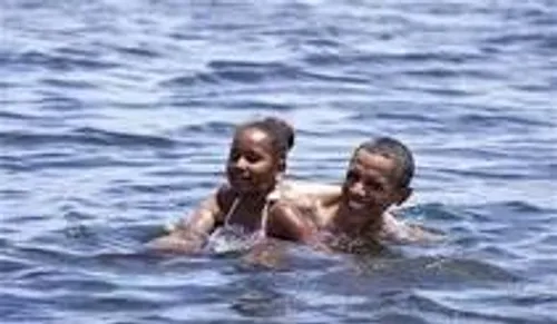 بچه ها اینم آقای اوباما وهمسرشون درحال خوش گذرونی